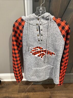 Plaid-Sleeve Hooded Pullover Shirt - Gray with Orange Plaid